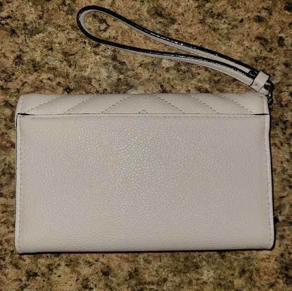 Clutch/wristlet - Picture 3 of 4